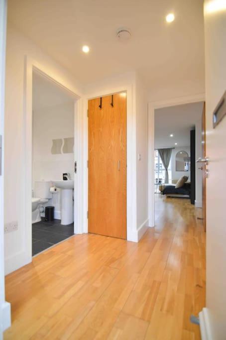 Cosy, Centrally Located Studio With Gated Parking! Loughborough Exterior photo