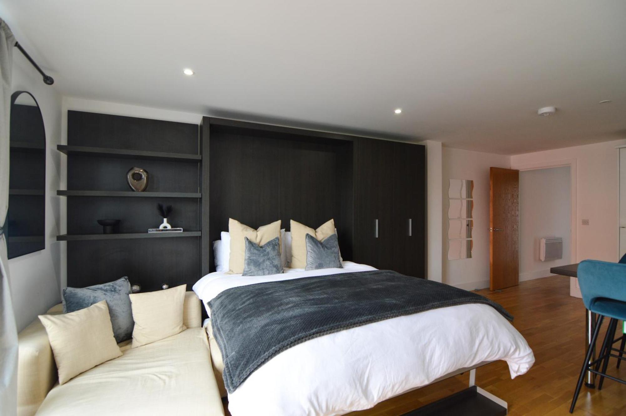 Cosy, Centrally Located Studio With Gated Parking! Loughborough Exterior photo